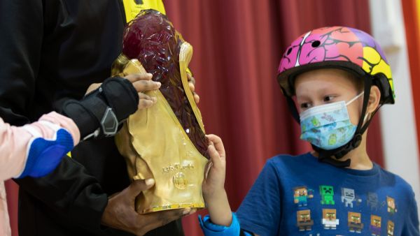 Young Sports Fans Get A Glimpse Of The Amir Cup At Qatar Foundation