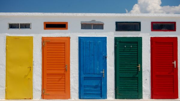 ماذا يقول لون باب مدخلك عن شخصيتك وفقاً لفنغ شوي