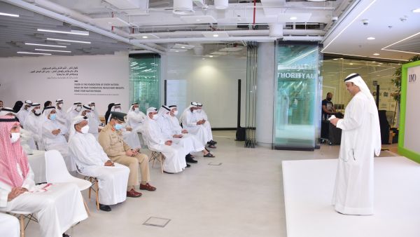 مكتب دبي للتنافسية يكرم 35 خريجاً في الدفعة الأولى من  البرنامج المهني "سفراء التنافسية"