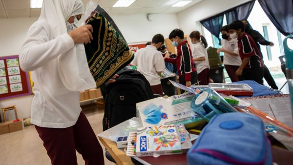 QF Students Share School Supplies With Afghan Refugees