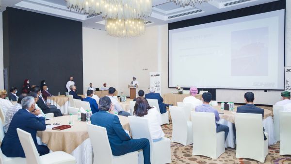 ميناء صحار يرسم آفاق توسعية واعدة في خدماته البحرية أمام وكلاء الشحن