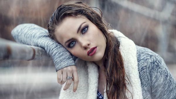 6 منتجات تجميل مقاومة للطقس البارد والماطر