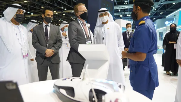 منصة "الموانئ والجمارك" تستقبل وفود خارجية ومحلية