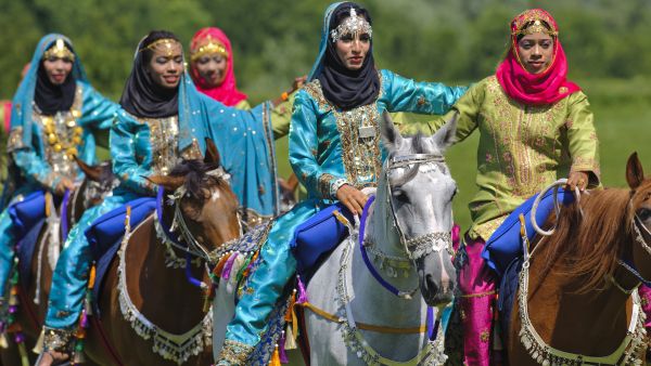 Traditional Omani traditional soldiers 
