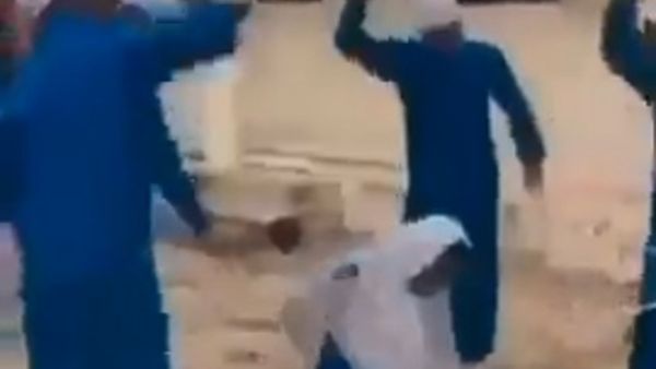 جلد فتاة شربت الكحول في نيجيريا