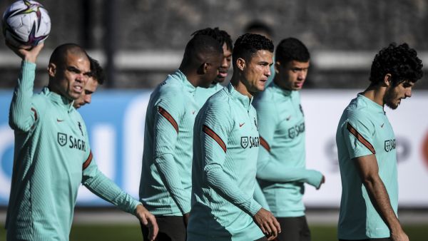 رونالدو يقود البرتغال اليوم أمام آيرلندا
