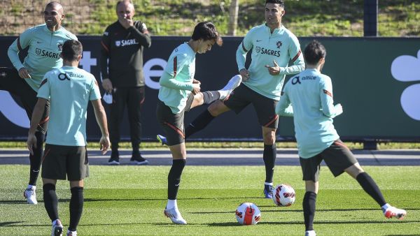 البرتغال تستعد لمواجهة صربيا