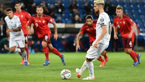 من مواجهة إيطاليا وسويسرا السابقة في التصفيات