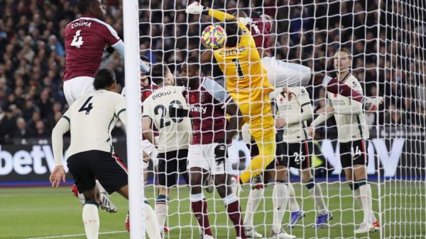 ويست هام يصعق ليفربول