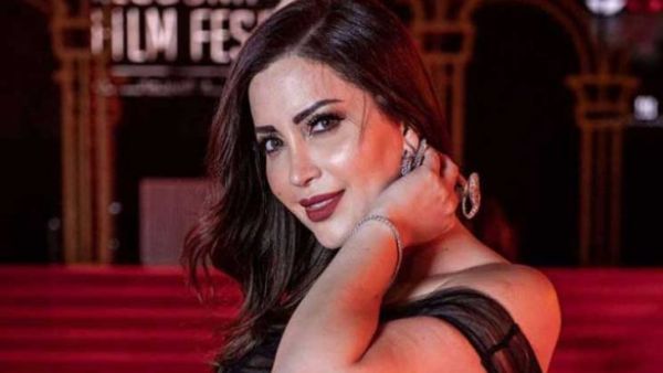 نسرين طافش تخطف الأنظار بإطلالتها في مهرجان القاهرة السينمائي