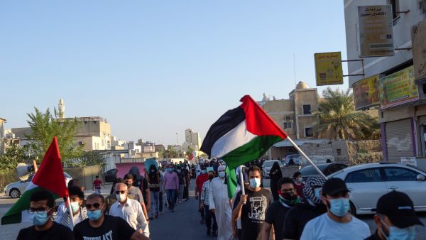 Bahrain steps up clampdown on political dissent, arrests more opposition activists