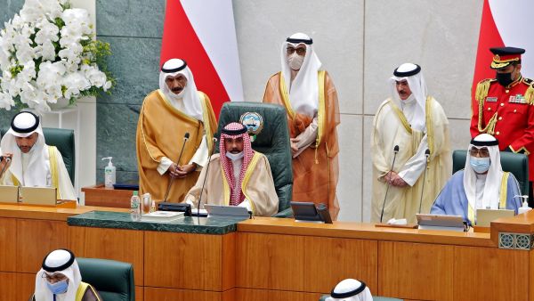 Kuwaiti emir accepts government resignation