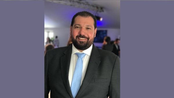 تزامناً مع احتفالات الدولة بــ"عام الخمسين" دبي لتنمية الصناعة والصادرات و"يونيليفر" تطلقان حملة "50 × 50" 