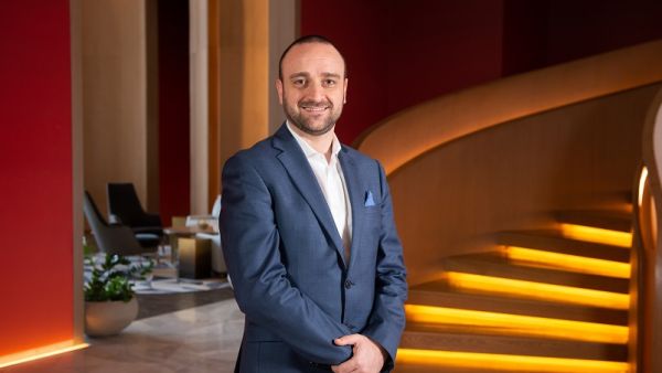 Four Seasons Hotel Kuwait at Burj Alshaya Offers a Thanksgiving Feast With an Elevated Twist