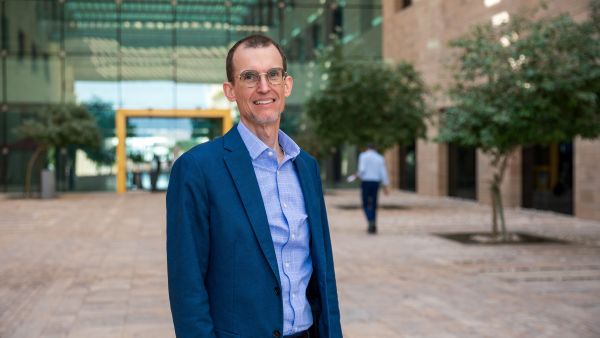 Dudley Reynolds CMU-Q’s Dudley Reynolds on Language Learning, Preserving Identity