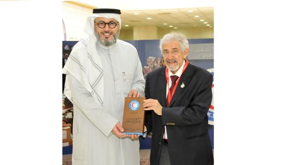 Boursa Kuwait Becomes a Humanitarian Partner of the Kuwait Red Crescent Society 