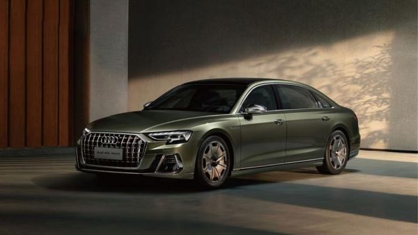 أودي تزيح الستار عن أفخم إصدار من سيارتها "إيه8 إل" باسم "هورش" Horch