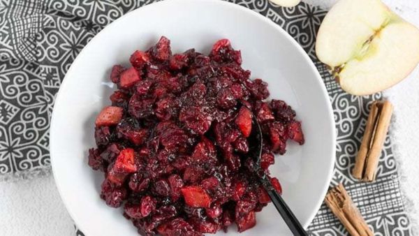 وصفات خريفية: صينية التفاح والكرانبيري 