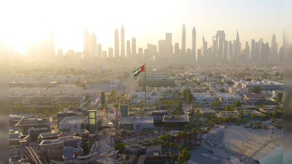 دبي. دبي القابضة تُطلق حملة وطنية احتفاءً بـــــ"عام الخمسين" بالتزامن مع يوم العلم الإماراتي