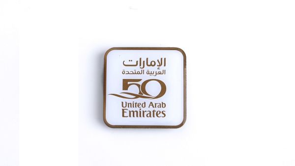 متجر طيران الإمارات الرسمي يطرح تشكيلة تذكارات يوبيل الإمارات