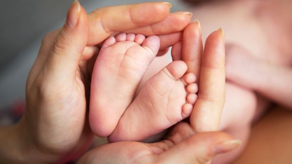 Mother gives birth to baby boy weighing more than a STONE