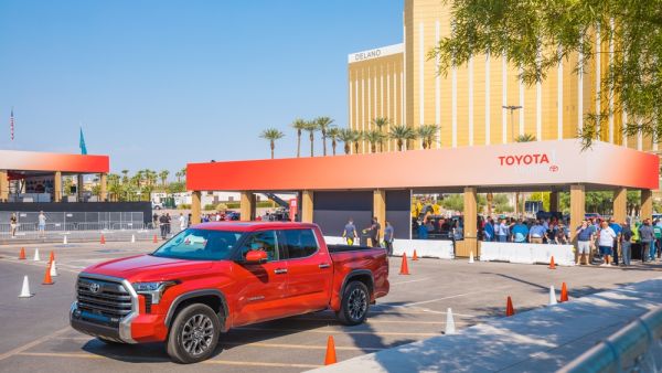 تويوتا تكشف عن الأسعار الرسمية لـ تندرا 2022 الجديدة