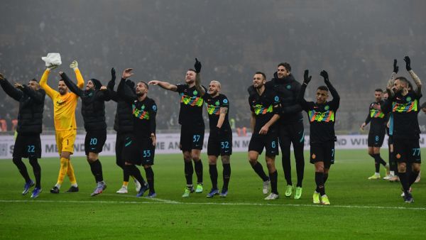 إنتر ميلان يبتعد في الصدارة