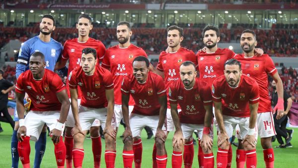 الأهلي يظفر باللقب