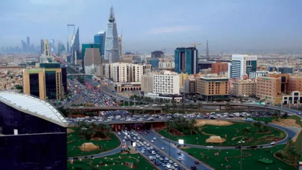 القبض على 5 أشخاص ظهروا بفيديو وبحوزتهم مخدرات بالرياض