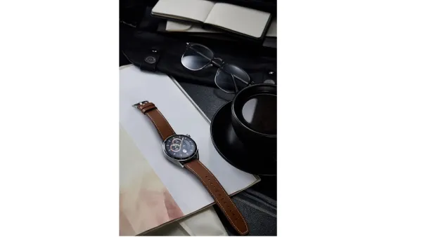 ساعةHUAWEI WATCH GT 3  مجموعة مراحل القمر II مظهر أنيق وميزات صحية ولياقة بدنية مع أطول عمر للبطارية