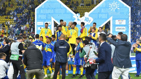 بوكا يظفر باللقب على حساب برشلونة