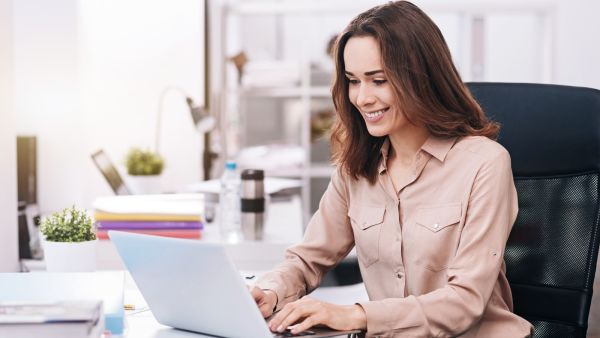 حظك اليوم مع توقعات الأبراج اليوم الإثنين 6 كانون الأول/ ديسمبر 2021