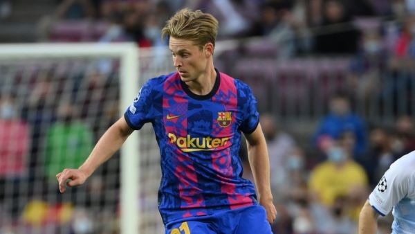 دي يونغ بات من المرشحين لترك برشلونة