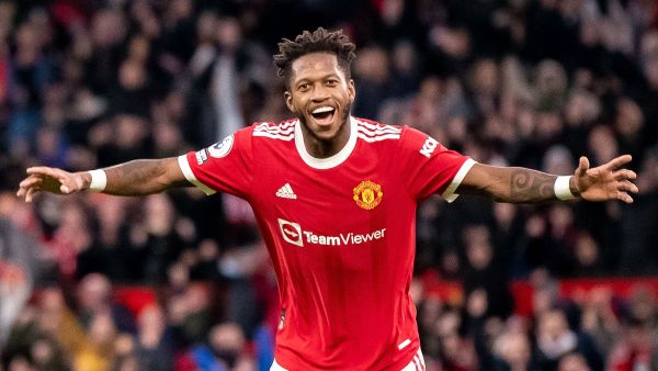 فريد يقود مانشستر يونايتد لفوز ثمين (المصدر: حساب الدوري الإنجليزي على تويتر)