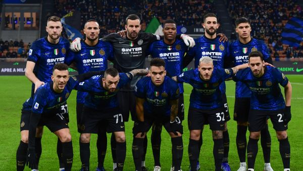 فريق إنتر ميلان في مهمة صعبة