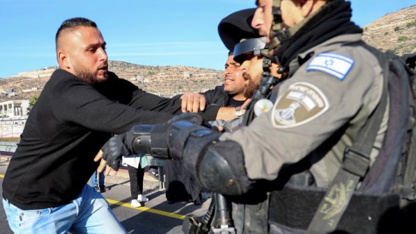 Israeli forces arrested over 400 people, human rights group added.