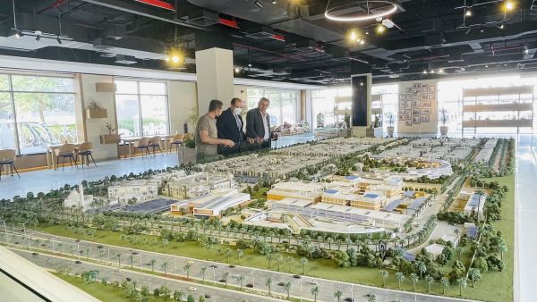 Secretary-general of the Ministry of Investment Jordan Visits The Sustainable City, Dubai”