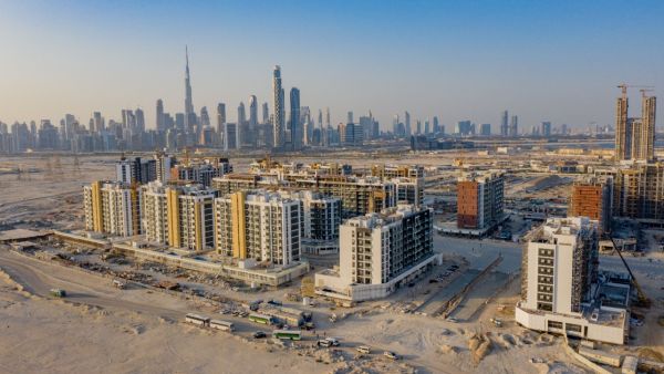 The developer has accelerated the construction, with Phase I and II now being 85% and 80% complete, and Phase III and IV now being at 50% and 20% Azizi Developments’ Dh12 Billion Mega Project Riviera Advances at a Rapid Pace