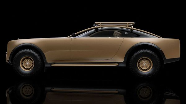 مرسيدس تظهر النموذج الأولي من سيارة كهربائية للطرق الوعرة