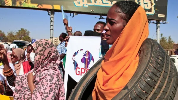 الاف السودانيين ينددون بالانقلاب