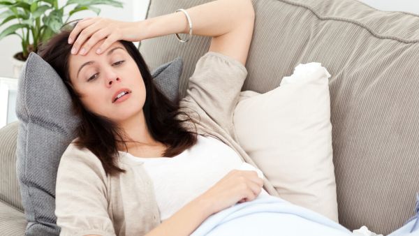 أسباب الغثيان بعد الأكل..تعرفي عليها