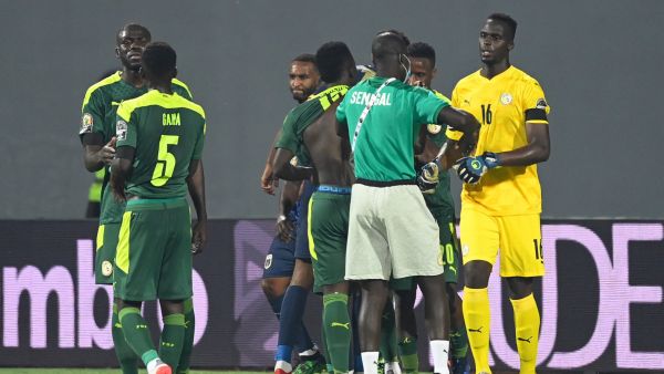 السنغال تتخطى عقبة الرأس الأخضر