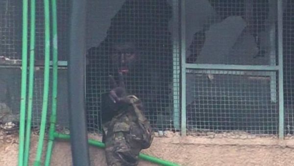 10 الاف سجين من داعش