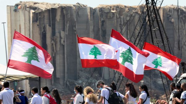 لبنان في 2022... حاكم لا يحكم وحزب يتحكم