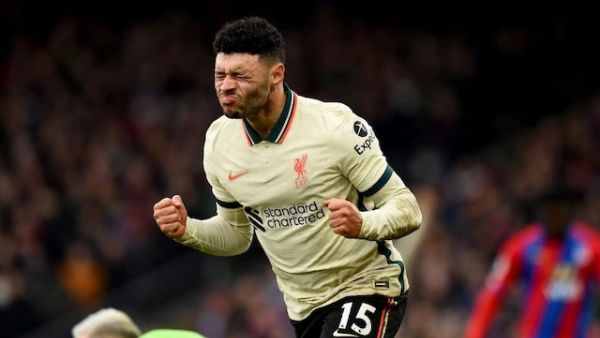 تشايمبرلين يحتفل بهدف ليفربول الثاني (المصدر: تيليغراف)