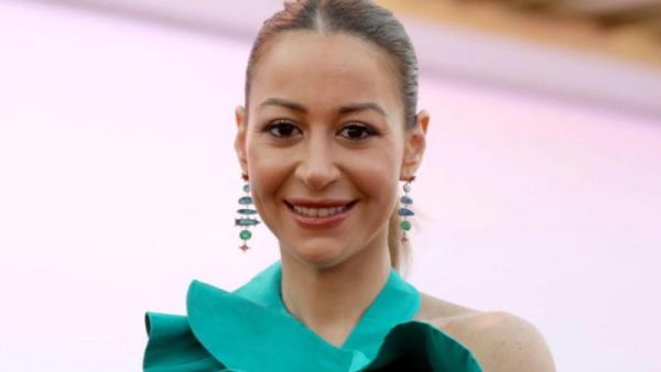 ممرضات يكشفن تفاصيل صادمة عن منة شلبي خلال فترة عملهن لديها!