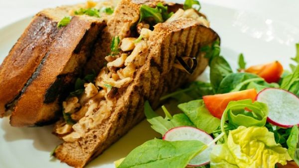 Four Seasons Resort Dubai At Jumeirah Beach And Celebrity Chef Matthew Kenney Launch A New Menu Of Plant-based Masterpieces At Folia