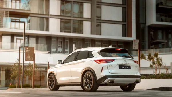 العربية للسيارات تدعوك للانطلاق في 2022 مع إنفينيتي QX50