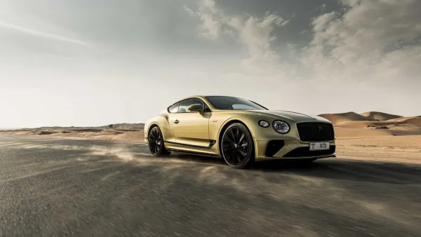 Bentley تنطلق بقوّة في عام من الأرقام القياسية مع طلب غير مسبوق على الطرازات الهجينة الفاخرة