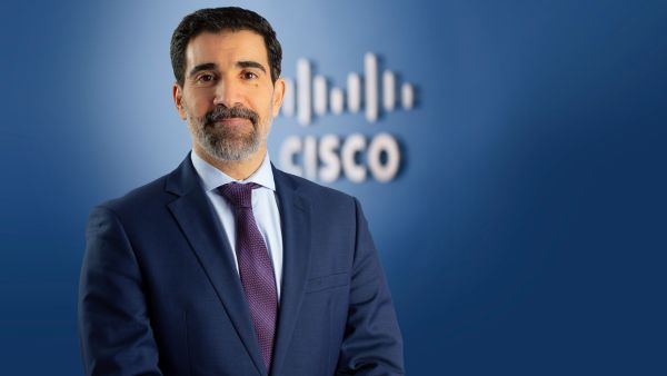 أسامة الزعبي، الرئيس التنفيذي للتقنية لدى شركة سيسكو في الشرق الأوسط وشمال أفريقيا 5 توقعات تكنولوجية من سيسكو لعام 2022